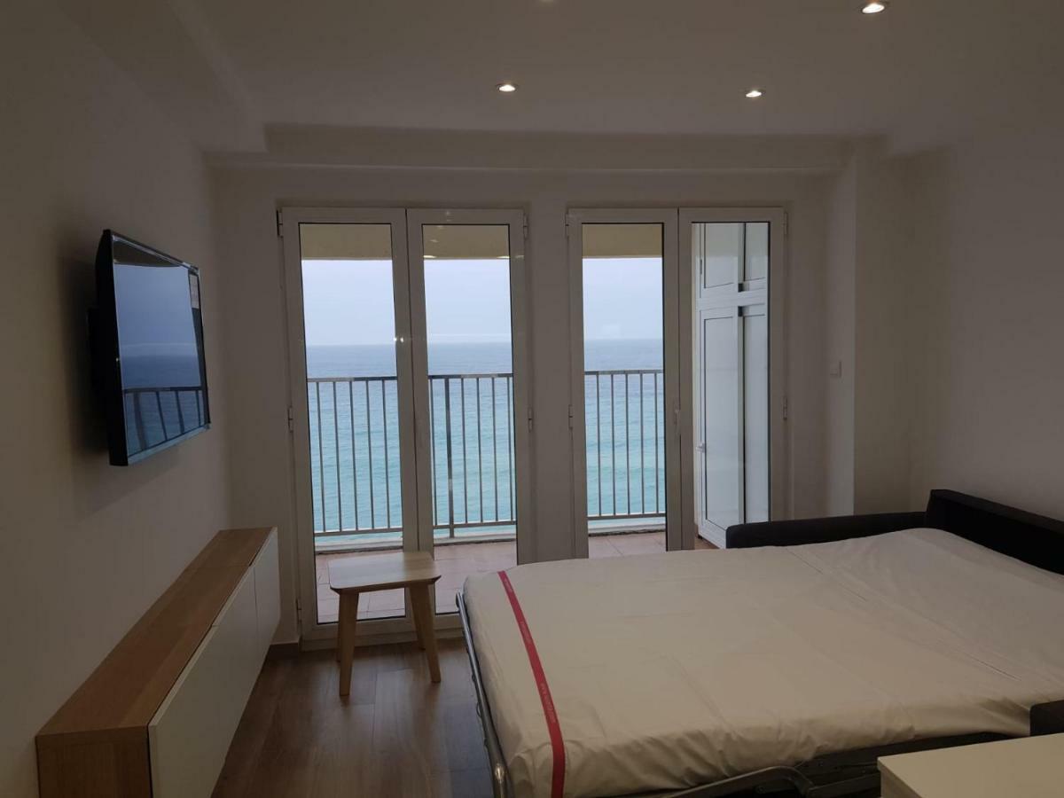 Apartamento En Primera Linia Vistas Al Mar بلاتجا ذارو المظهر الخارجي الصورة